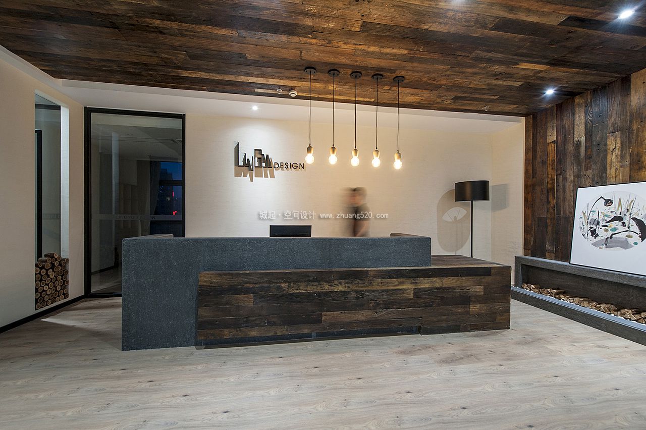 <a href=http://www.zhuang520.com target=_blank class=infotextkey>日照办公室装修</a>灯具选择