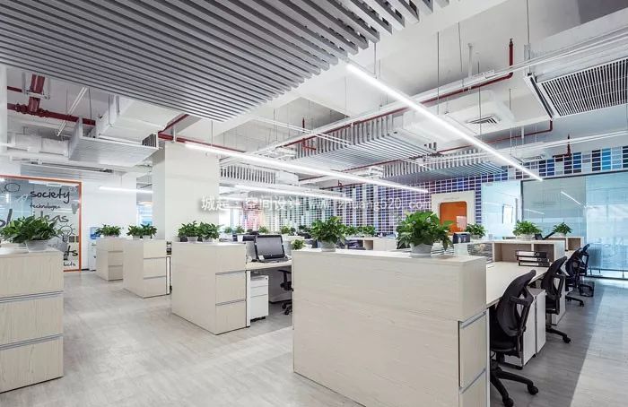 青岛装修哪家好办公室装修那种风格最受欢迎？