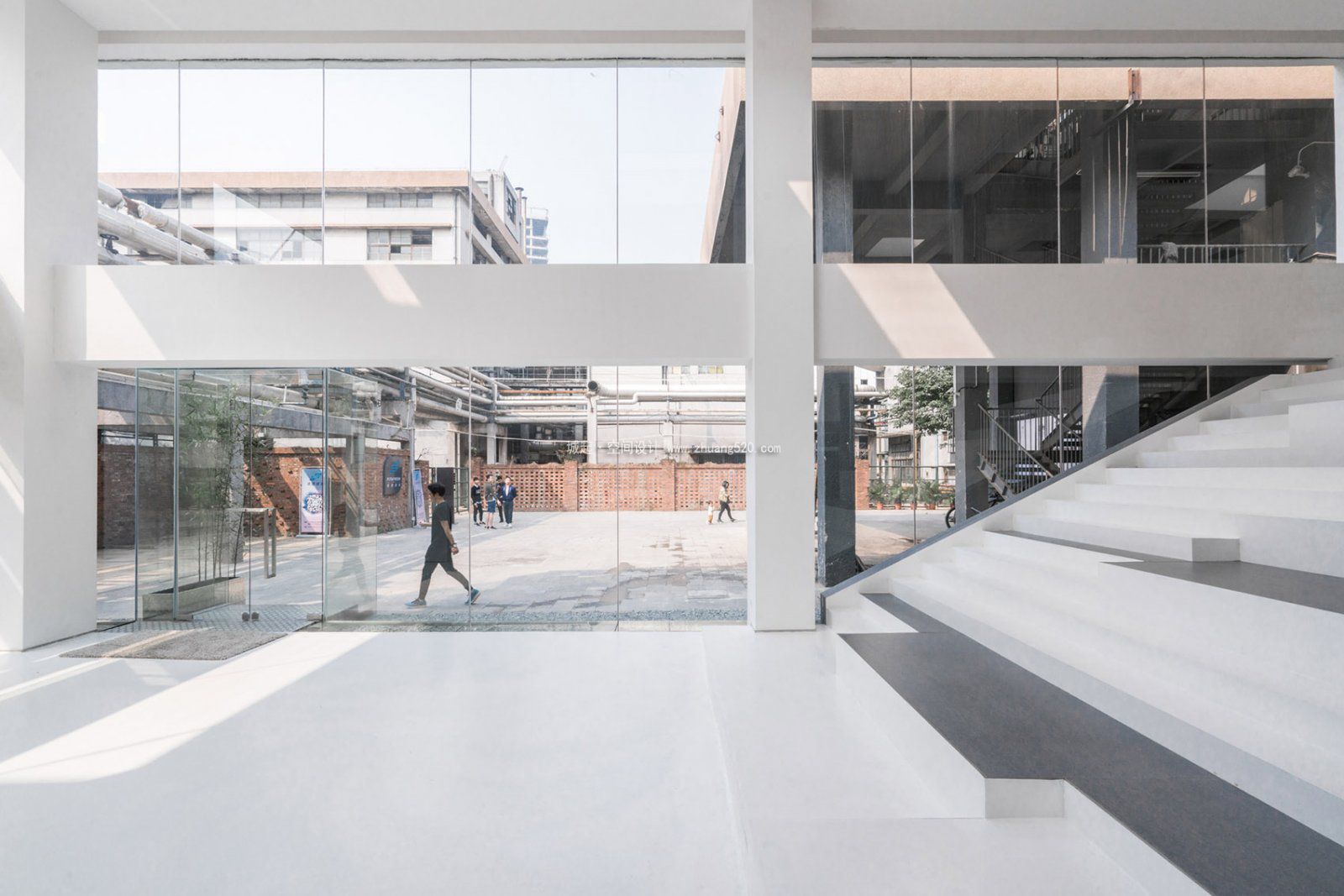 日照办公室装修色彩搭配